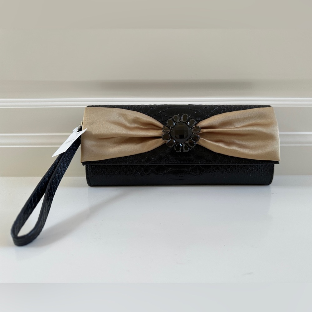 NWT Liz Claiborne Black Textured Clutch with Gold Fabric Bow
